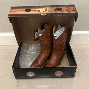 Old West Brown Cowgirl Boots Size 13. New with Tags and Box.